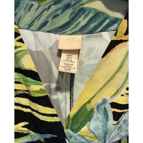 H&M Small Green Tropical Belted Kaftan Dress Birds Resort Parrot Vacation Travel - Picture 9 of 12